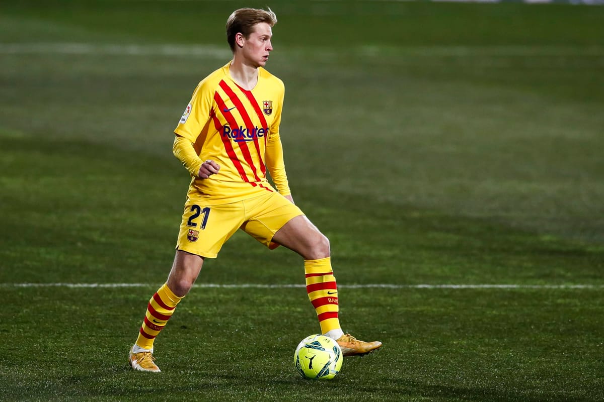 Transfer News: Manchester United close to signing Frenkie De Jong from Barcelona