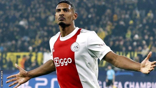 Bayern Munich set their sights on Sebastien Haller as a possible Robert Lewandowski replacement