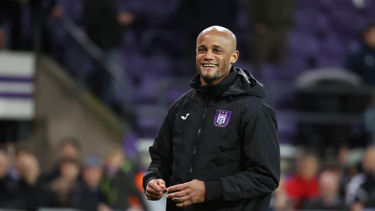 Vincent Kompany is in advanced talk with Burnley to take over as head coach following his departure from Anderlecht ￼