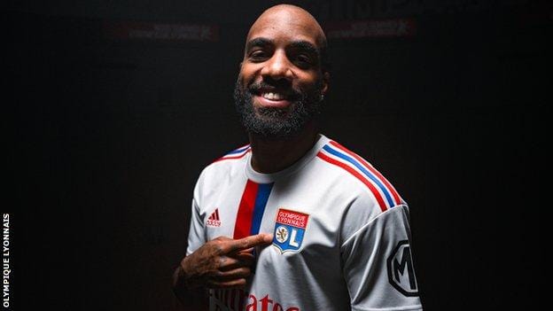 Alexandre Lacazette returns to Lyon on a contract until 2025 after 5 years at Arsenal