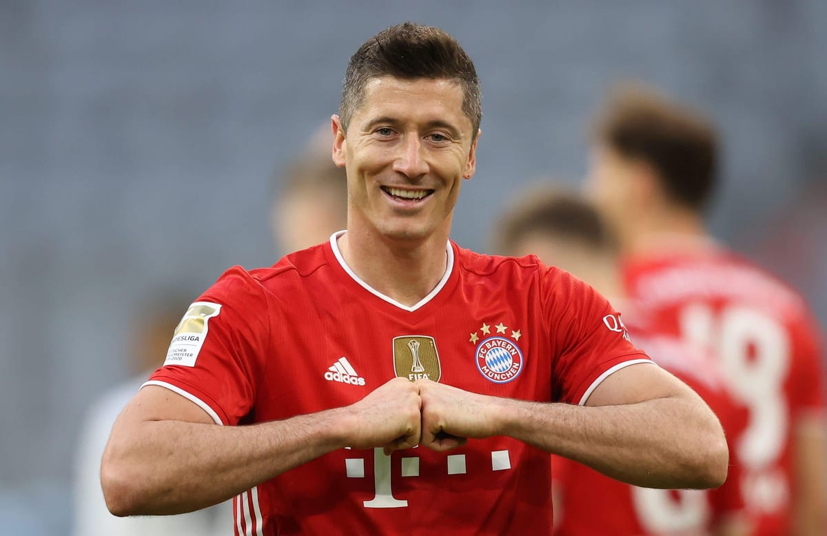 Transfer News: Robert Lewandowski tells Bayern Munich he WILL NOT extend his contract beyond 2023 amid Barcelona and PSG interest