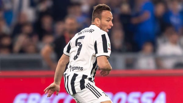 Gennaro Gattuso’s Valencia are in talks for Juventus midfielder Arthur Melo, who is not in Max Allegri's plans for the seas