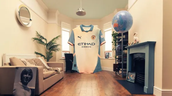 Man City's Noel Gallagher-Designed Fourth Kit Marks 30 Years of 'Definitely Maybe